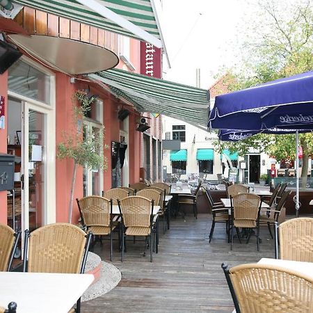 Hotel Restaurant Zeeland Толен Екстер'єр фото